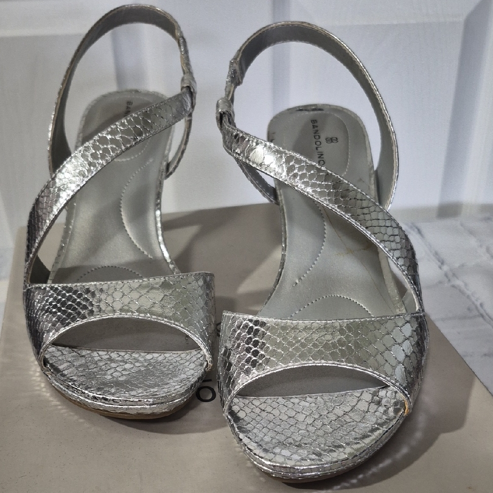 Bandolino Metallic Silver Snake-Embossed Slingback Heels- 7.5 M